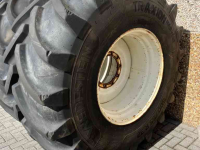 Wielen, Banden, Velgen & Afstandsringen Vredestein Set TRAXION HARVEST 800/65R32 compleet op Velg aansluiting 280/335/10gaats