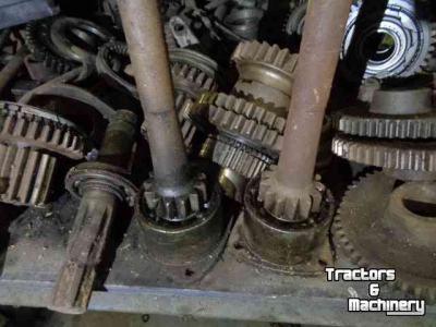 Gebruikte onderdelen van tractoren Deutz 4006