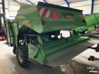 Pootmachine Miedema CP42 bekerpootmachine  | getrokken | aanaardkap | dewulf