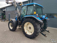 Tractor / Trekker New Holland T5050 met voorlader