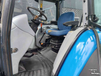 Tractor / Trekker New Holland T5050 met voorlader