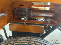 Zaagselstrooier voor boxen Flingk SE 250 instrooier 3e wiel en gr w