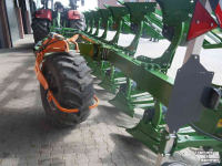 Ploegen Amazone Tyrok 400 8 schar