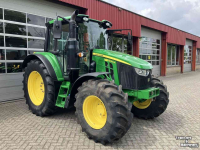Tractor / Trekker John Deere 6090M