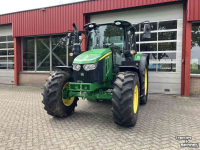 Tractor / Trekker John Deere 6090M