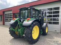 Tractor / Trekker John Deere 6090M