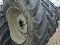 Wielen, Banden, Velgen & Afstandsringen BKT 650/65R38 540/65R28 op Valtra velgen