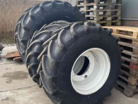Wielen, Banden, Velgen & Afstandsringen Vredestein Traxion XXL 710/70R38 + 600/65R28