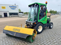 Zitveegmachine / Veeg-zuigmachine  285 Veegmachine
