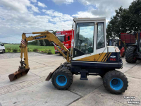 Mini-graver / Mini-graafmachine Komatsu PW 30 Bandenkraan