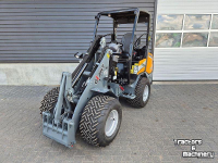 Shovel / Wiellader / Kniklader Giant G2700HD