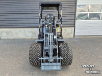 Shovel / Wiellader / Kniklader Giant G2700HD