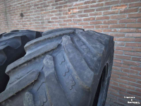 Wielen, Banden, Velgen & Afstandsringen BKT VF 600/60R30