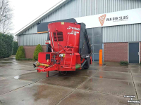 Voermengwagen Vertikaal Trioliet Triomix 1200 voermengwagen