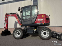 Bandenkraan / Graafmachine op wielen Yanmar B95W