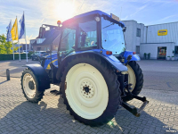 Tractor / Trekker New Holland T5050 Kruip, Shuttle
