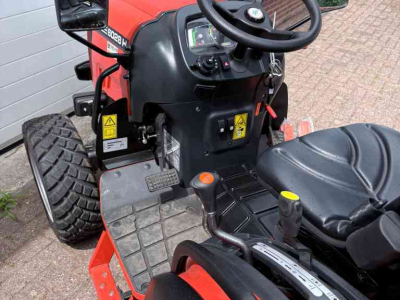 Compact tractor TAFE 6028H