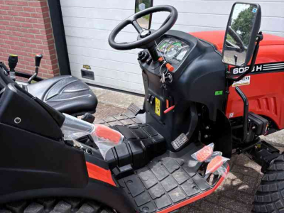 Compact tractor TAFE 6028H