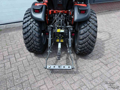 Compact tractor TAFE 6028H