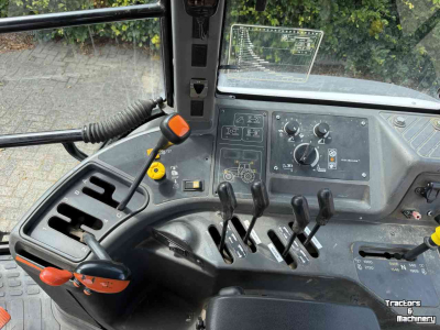 Tractor / Trekker New Holland 8160 Dual  Command