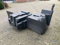 Diverse gebruikte onderdelen Claas Jaguar 494 brandstoftank compleet met onderbouw