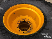 Wielen, Banden, Velgen & Afstandsringen BKT BKT - 750/60R26.5 op wiel