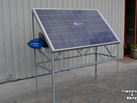 Water drinkbak - zonne energie Qmac Plas dras pompset 7M3 P/U