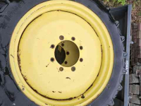 Wielen, Banden, Velgen & Afstandsringen John Deere 270/95R32
