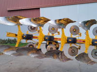 Ploegen Rumptstad Rumptstad Optimus 480 4-schaar varioploeg