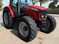 Tractor / Trekker Massey Ferguson 5460 Dyna4