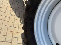Tractor / Trekker Massey Ferguson 5460 Dyna4