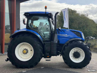 Tractor / Trekker New Holland T7.260PLMI vario Stage V Fronthef+PTO Lucht Hydr. rem GPS 56km