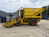 Veldhakselaar Hesston Field queen rear dump