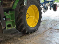 Wielen, Banden, Velgen & Afstandsringen Bridgestone 580/70R42