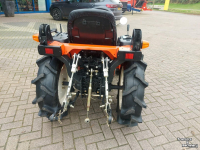 Smalspoor tractor Kubota GB150