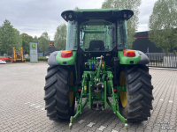 Tractor / Trekker John Deere 5100M
