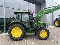 Tractor / Trekker John Deere 5100M