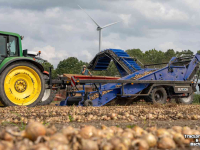 Uienrooier SU-Tech uienlader met doorvalmat