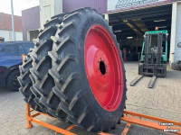 Wielen, Banden, Velgen & Afstandsringen  300/95R46 & 270/95R32