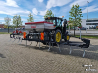 Kunstmeststrooier Fissore Tot maximaal 21 meter 16 uitgangen pneumatische kunstmeststrooier