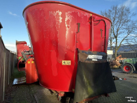 Voermengwagen Vertikaal Peecon VME130