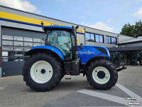 Tractor / Trekker New Holland T7.210 Range command 50 km/h