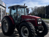Tractor / Trekker Massey Ferguson 4260-4