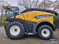Veldhakselaar New Holland FR 550