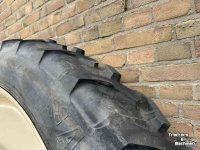 Wielen, Banden, Velgen & Afstandsringen Alliance 270/95R54
