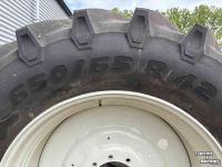 Wielen, Banden, Velgen & Afstandsringen Trelleborg TM-800 Banden 650/65R42 Vaste Velg