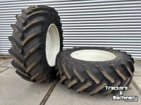 Wielen, Banden, Velgen & Afstandsringen Trelleborg Set Trelleborg TM-800 banden 650/65R42 op vaste velg