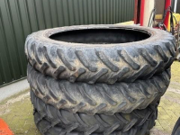 Wielen, Banden, Velgen & Afstandsringen Alliance 2x Alliance 13.6R48 banden compleet op velg