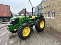 Tractor / Trekker John Deere 5075E