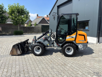Shovel / Wiellader / Kniklader Giant G2500 HD X-TRA. Bak en Lepels, Vol cabine, 208 uur.
